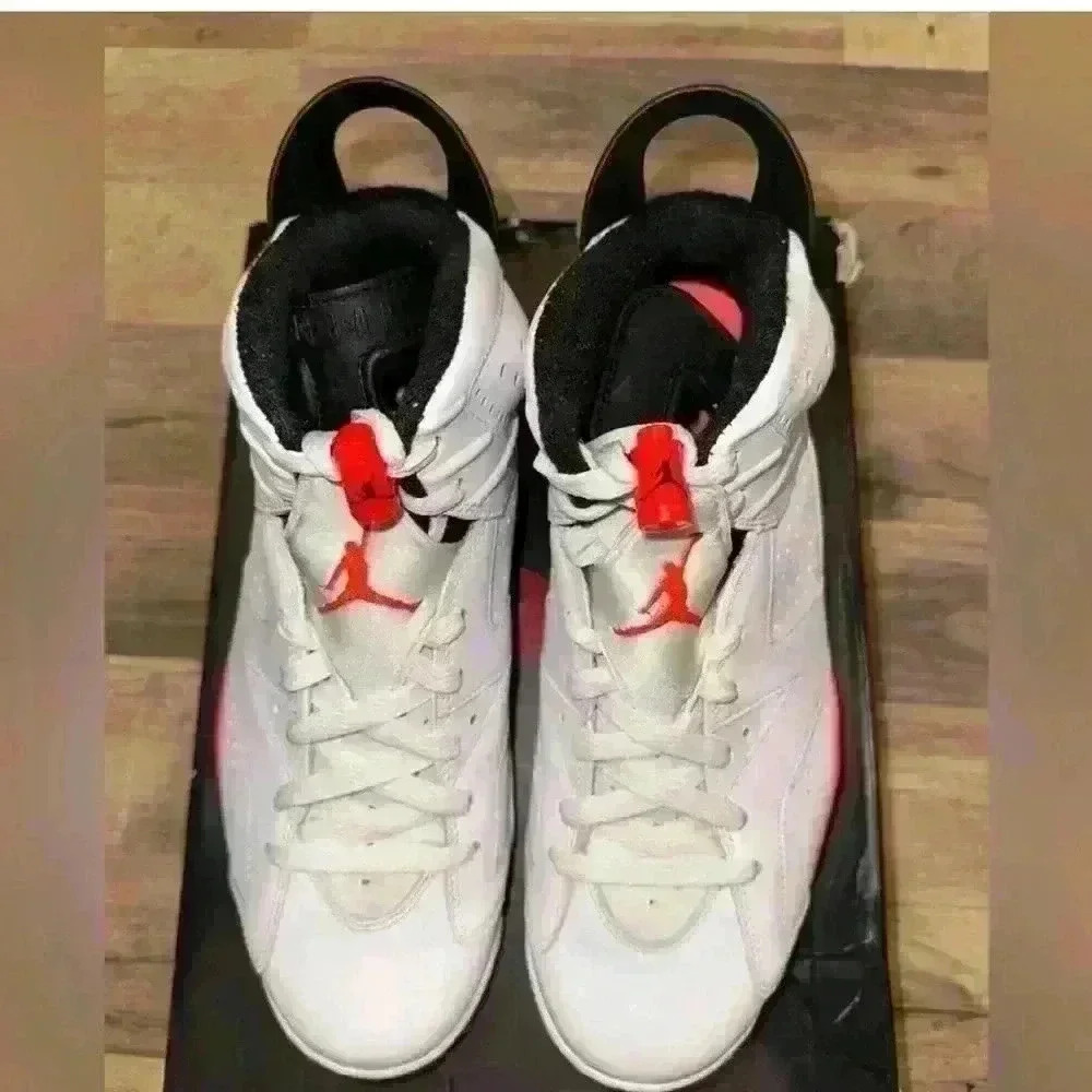 Air Jordan 6 Retro size 8  white infrared black with box preowned 100% authentic - Picture 2 of 6